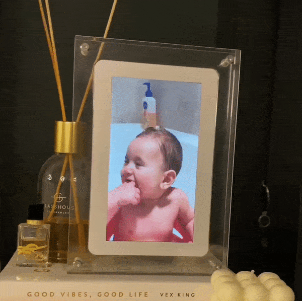 Infinity Memory Frame